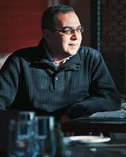 أحمد خالد توفيق كاتب وطبيب مصري